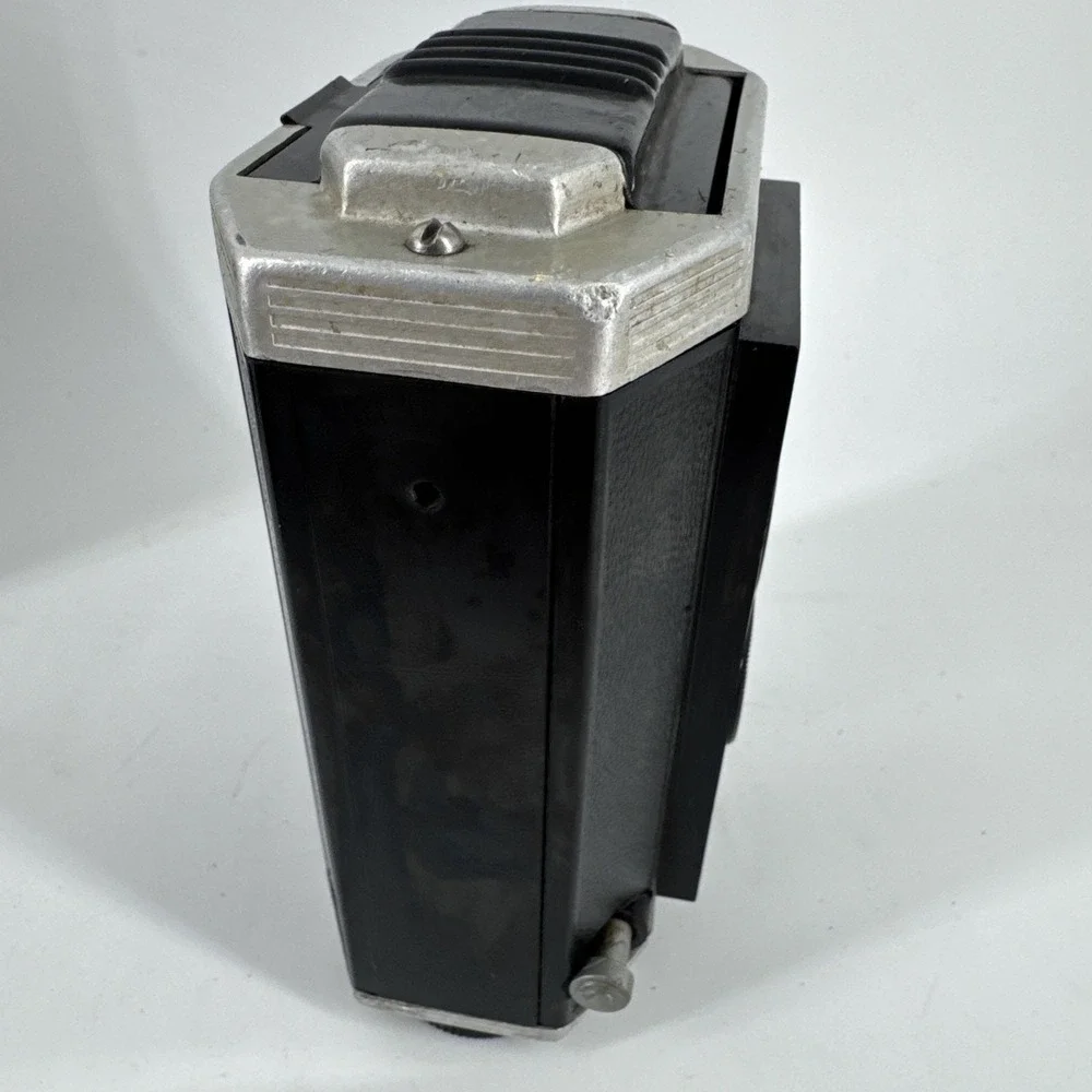 Antique Cameras Lot Of 2 Brownie Reflex Synchro & Six-20 w/Film & Carrying‎ Case
